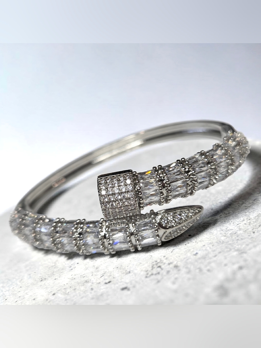 Chunky Luxury Silver Plated Nail Zircon Crystal Hinged Bangle Bracelet